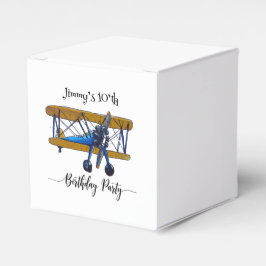 Boys birthday party with blue and yellow biplane geschenkschachtel