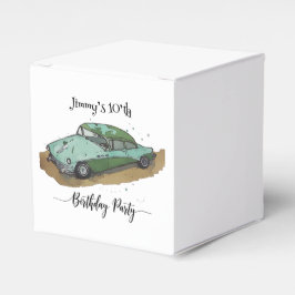 Boys birthday party with two toned sedan geschenkschachtel