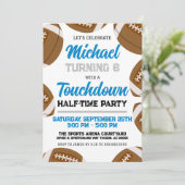 Boys Carolina Blue Football Geburtstagsparty Einladung (Stehend Vorderseite)