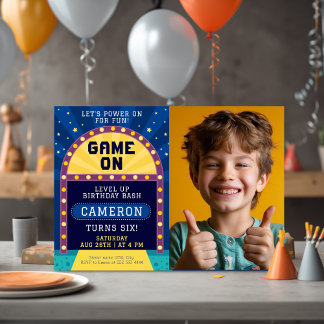 Boy's Game On Birthday Party mit Foto Einladung