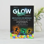 Boys Glow Trampolin Park Party Einladung (Stehend Vorderseite)