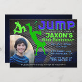 Boy's Jump Foto Geburtstagsparty Einladung (Vorne/Hinten)