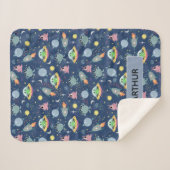 Boys Niedlich Space Alien Cartoon Muster & Name Ki Sherpadecke (Vorderseite (Horizontal))