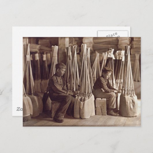 Boys Packing Brooms, 1908 Postkarte (Vorne/Hinten)