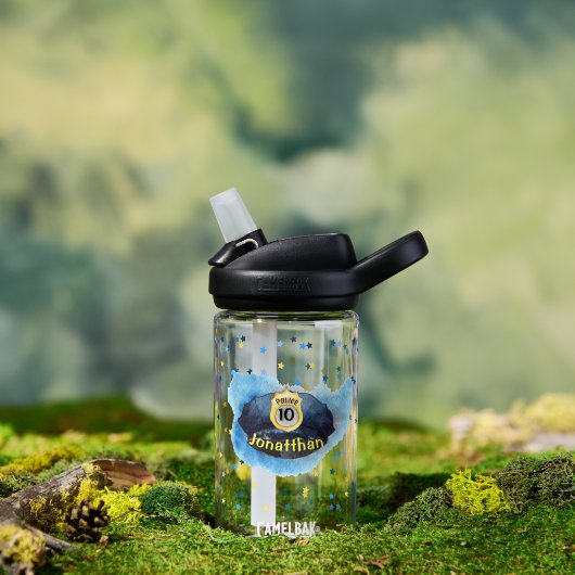 Boy's Police Officer Blue Hat Water Flasche (Außenbereich (gedreht))