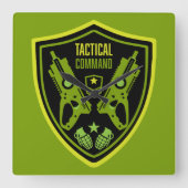 Boys Toy Dart Gun Battle Quadratische Wanduhr (Vorderseite)