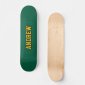 Boys Varsity Green Skateboard Personalized Name (Vorderseite)