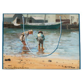 Boys Wading (1873) von Winslow Homer Große Geschenktüte (Vorderseite)