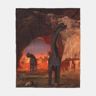 Brachiosaurus verschwindet in einer Höhle Fleecedecke
