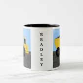 Bradley Dump Truck Personalisiert Name Tasse (Mittel)