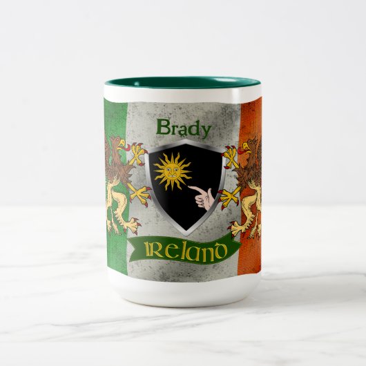 Brady Irish Shield mit / Personalisierte einer bes Zweifarbige Tasse (Mittel)