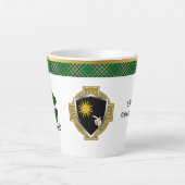 Brady Irish Shield & Tartan Personalisiert Milchtasse (Vorderseite)