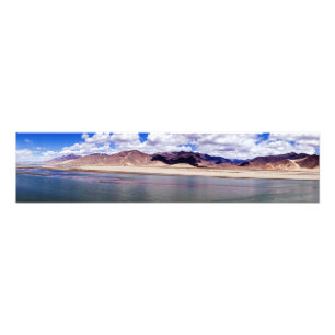 Brahmaputra-Fluss und Wüstenlandschaft - Tibet Fotodruck