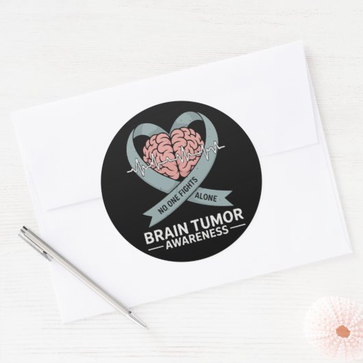 Brain Tumor Awareness Gray Ribbon Brain Heart Runder Aufkleber (Umschlag)