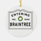 Braintree, MA Holiday Wreath Metal Ornament (Vorne)