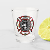 Brandabteilung ADD NAME Firefighter Abzeichen Resc Schnapsglas (Vorderseite)