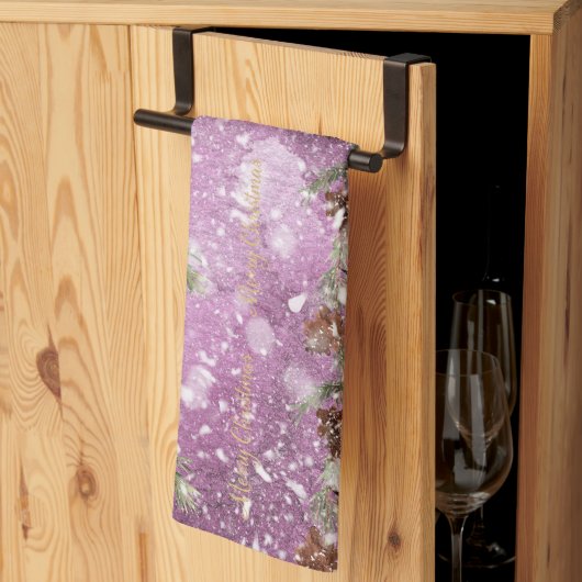 Brandzweige mit Kiefernzapfen im Schnee Geschirrtuch (Drittel gefaltet)