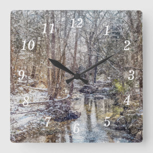 Branson Fall Creek Winter Snow Painterly Clock Quadratische Wanduhr