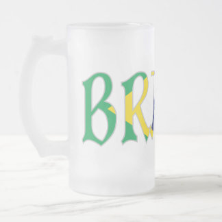 Brasil in portugiesischer Sprache in Flaggenfarben Mattglas Bierglas