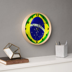 Brasilianisches Flaggendesign Uhr