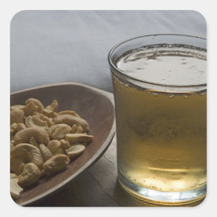 Brasilien. Ein Glas erfrischende Guarana-Energie Quadratischer Aufkleber