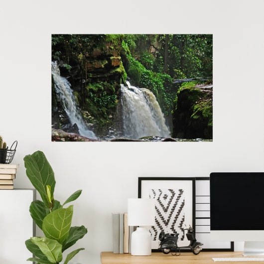 Brasilien Rainforest Waterfall Poster (Heimbüro)