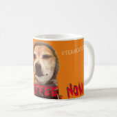 BRAUCHEN SIE JETZT KAFFEE! Carlos B. Dog Coffee Ta Kaffeetasse (VorderseiteRechts)