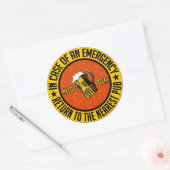 BRAUCHT BIER! RUNDER AUFKLEBER (Umschlag)