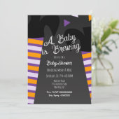 Brauerei Hexe Feet Baby Dusche Halloween-Party Einladung (Stehend Vorderseite)
