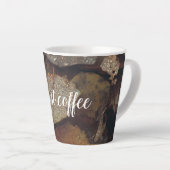 Braun fiel nach Regen Blätter Milchtasse (Rechte Ecke)