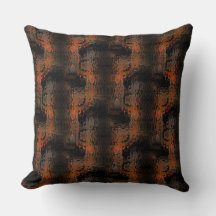 Braun gebogenes Glas mit schimmernder Melasse wied