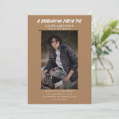 Braun-Minimal-Foto-Graduierungsparty Einladung (Stehend Vorderseite)