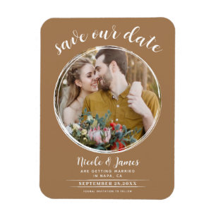 Braun Modern Rund Foto Hochzeitsankündigung Magnet