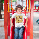 Braun-Pilzmuster auf Mustard Yellow T-Shirt