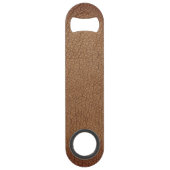 Braun rustikales Leder Monogram Stilschrift Name Speed Flaschenöffner (Rückseite)