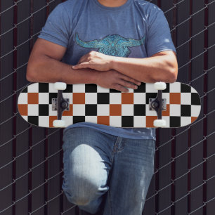 Braun Schwarz Weiß Karomuster Design  Skateboard