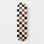 Braun Schwarz Weiß Karomuster Design  Skateboard (Vorderseite)