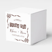 Braun- und Weißhandgezeichnete Bow-Sketch-Hochzeit Geschenkschachtel (Vorderseite)