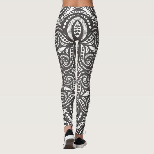 Braun- und Weißmolkenmuster Leggings (Rückseite)
