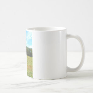 Braun- und Weißpferd, Herbstbäume, blauer Himmel Kaffeetasse
