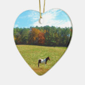 Braun- und Weißpferd, Herbstbäume, blauer Himmel Keramikornament (Links)