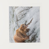 Braunbär fängt Rotlachs Wandteppich (Vorderseite)
