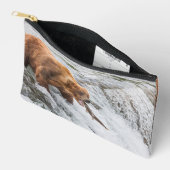 Braunbär fängt Rotlachs Zubehörtasche (Offen)