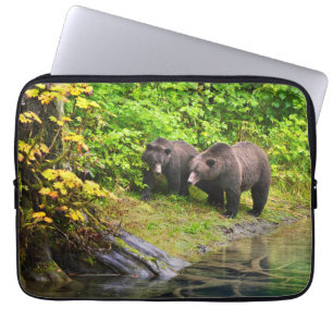 Braunbär & Jungtier Hyder, Alaska Laptopschutzhülle