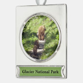 Braunbärenfamilie Banner-Ornament Silber (Links)