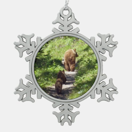 Braunbärenfamilie Schneeflocken Zinn-Ornament (Vorderseite)