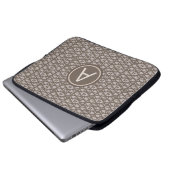 Braunbeige Diamantmuster und Monogramm Laptopschutzhülle (Vorne Knopf)
