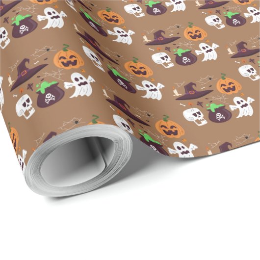 Braunblatt zwischen verschiedenen Mustern Geschenkpapier (Rolleneckpunkt)