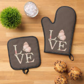 Brauncreme Rosa Liebe Schmetterling Blütenblume Ofenhandschuh & Topflappen-Set (Oben Unten)