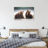 Braune Bärenjungen am Fluss Leinwanddruck (Insitu (Schlafzimmer))